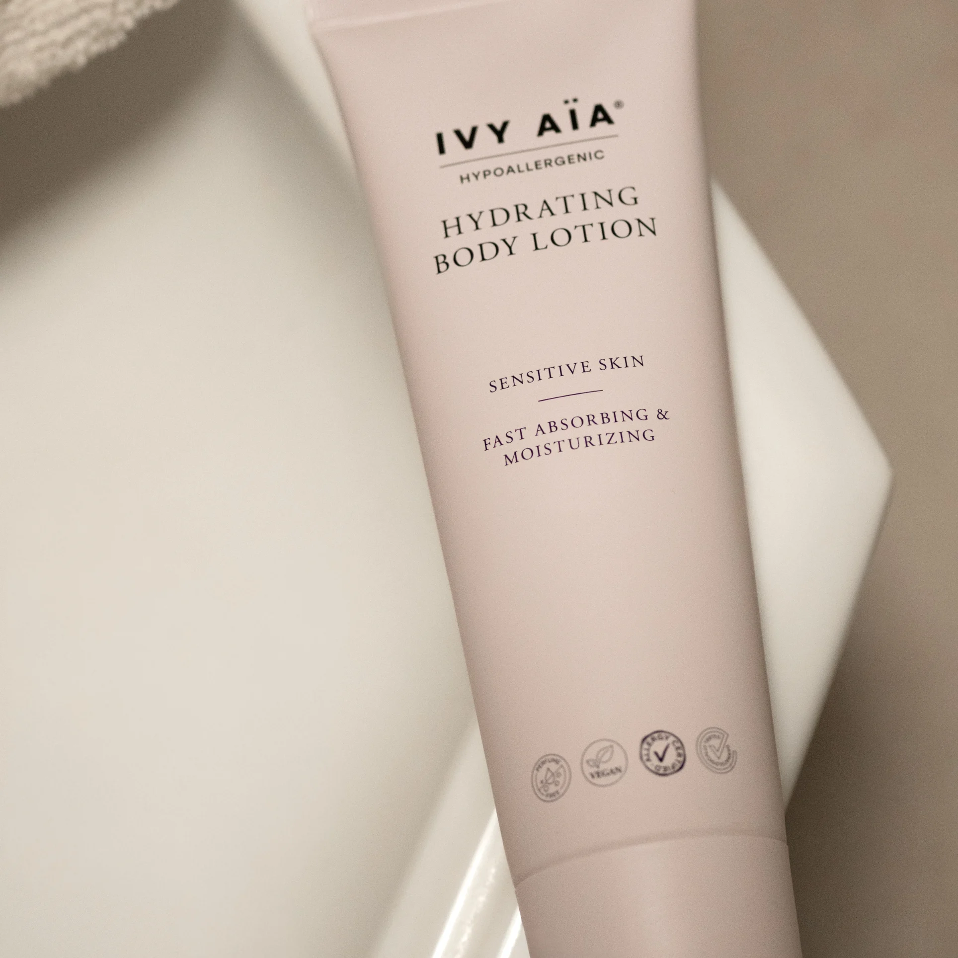 Hydrating Body Lotion - IVY AÏA SKINCARE